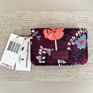 NWT Vera Bradley Ultralight RFID Small Bifold Wallet in Pressed Flowers